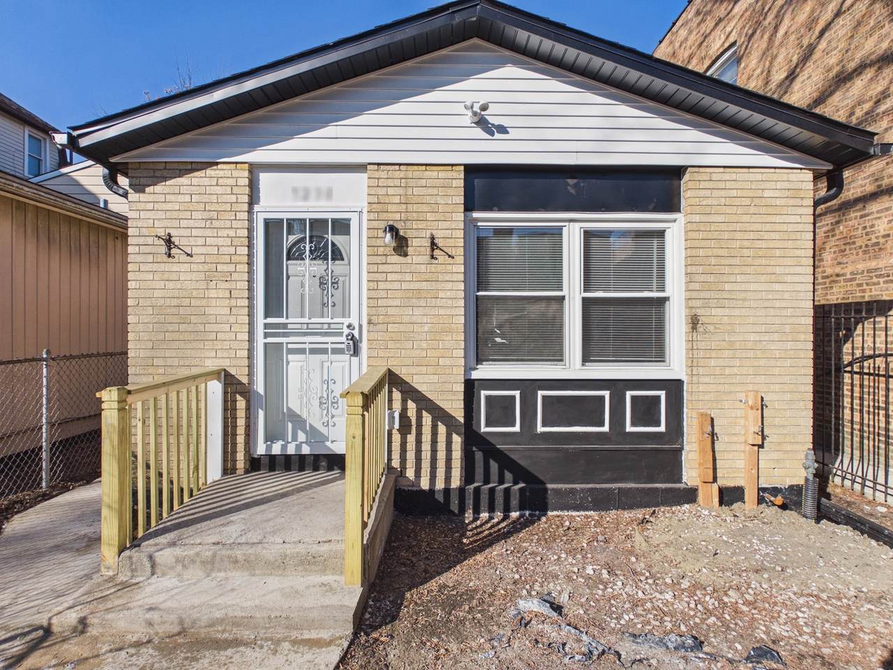 7230 Champlain Avenue - Photo 1
