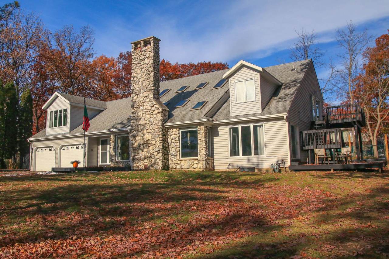 129 Cornwall Drive - Photo 1