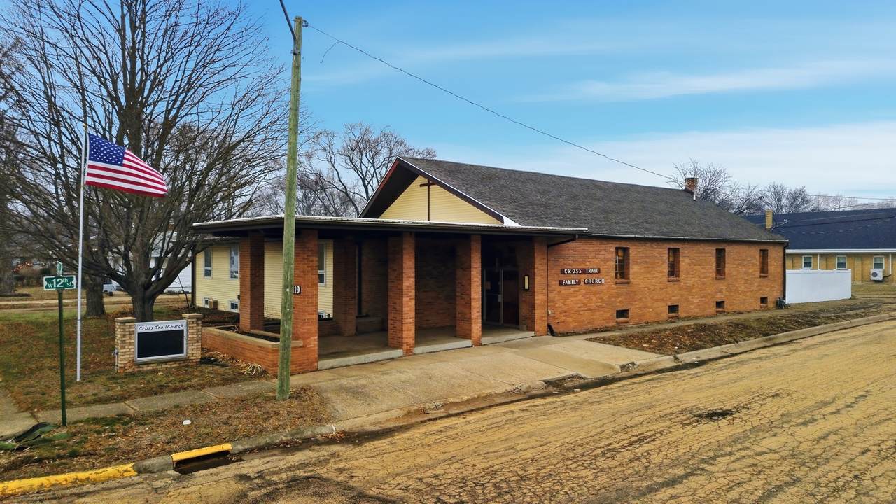 1119 10th Avenue - Photo 1