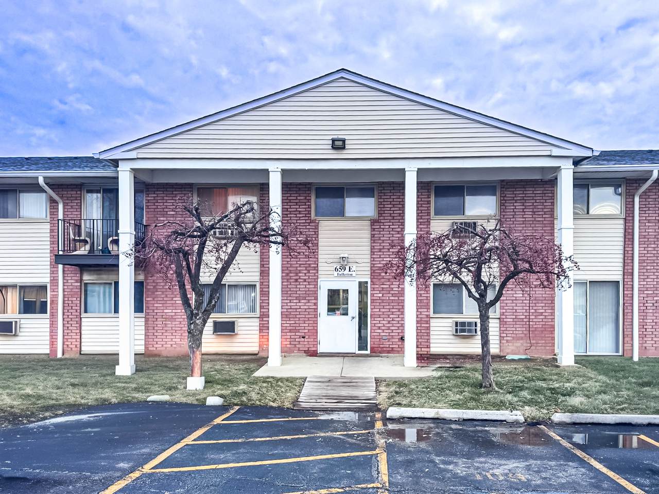 659 Fullerton Avenue - Photo 1