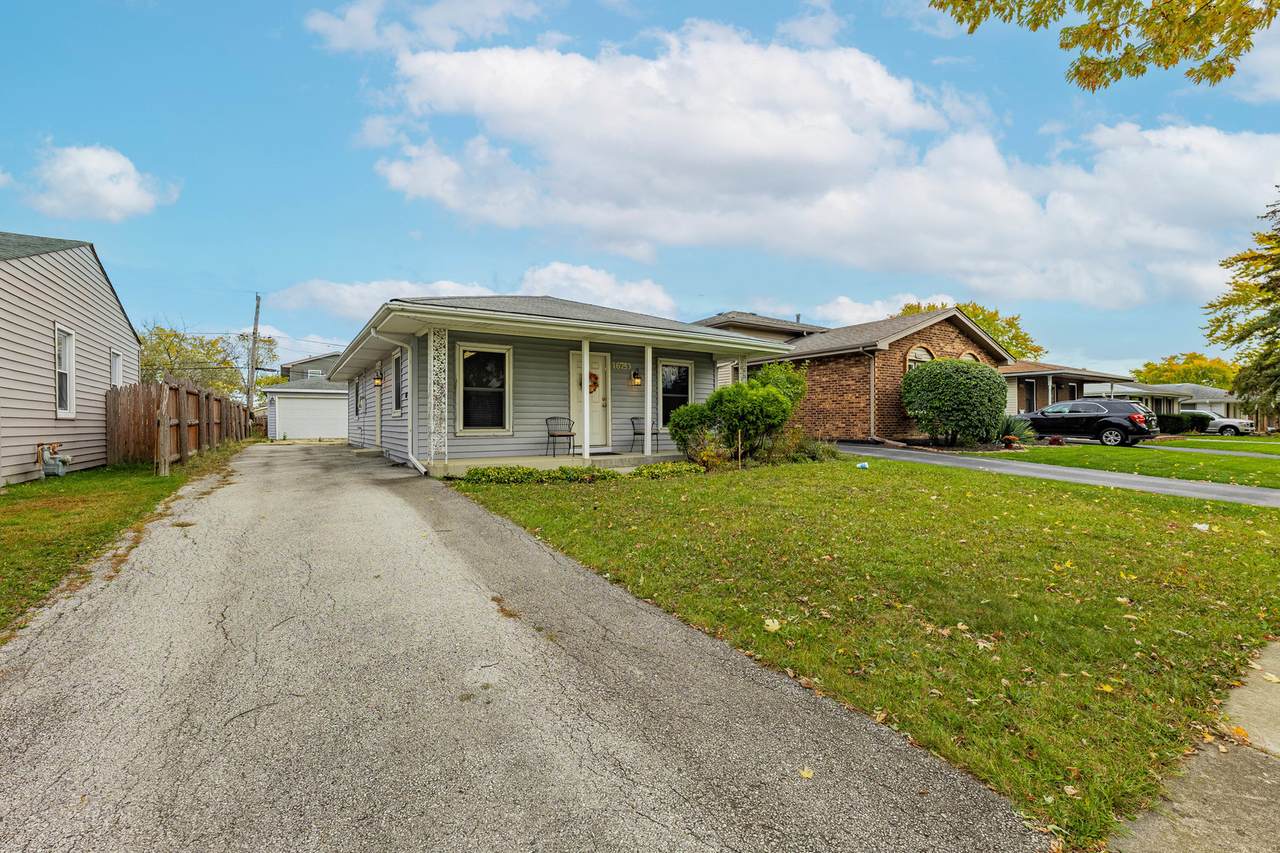 16753 Hilltop Avenue - Photo 1