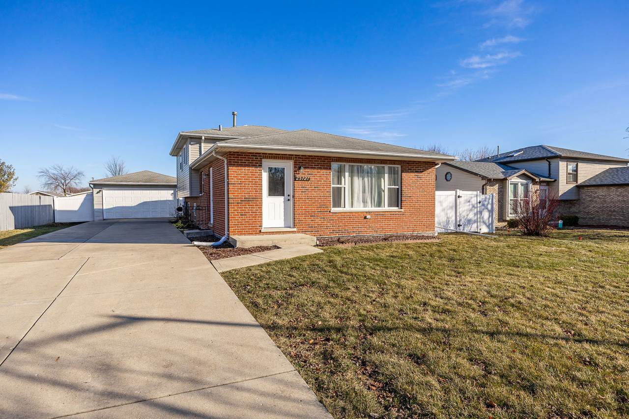 25727 Mccorkle Avenue - Photo 1