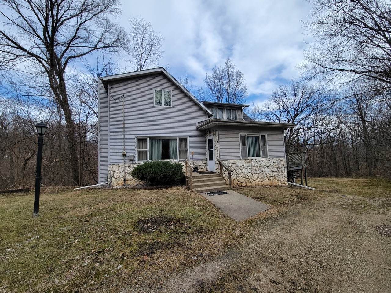 408 4th Street - Photo 1