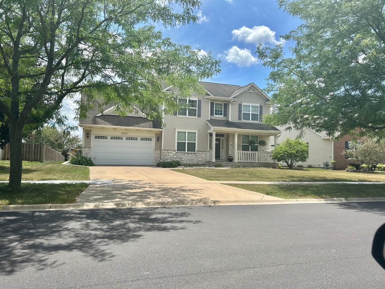 1003 Marion Drive - Photo 1