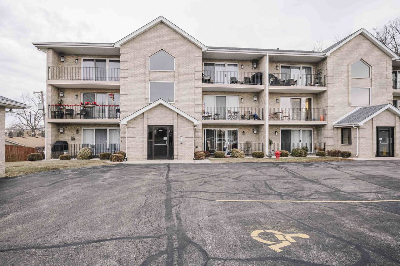 8836 Amelia Court - Photo 1