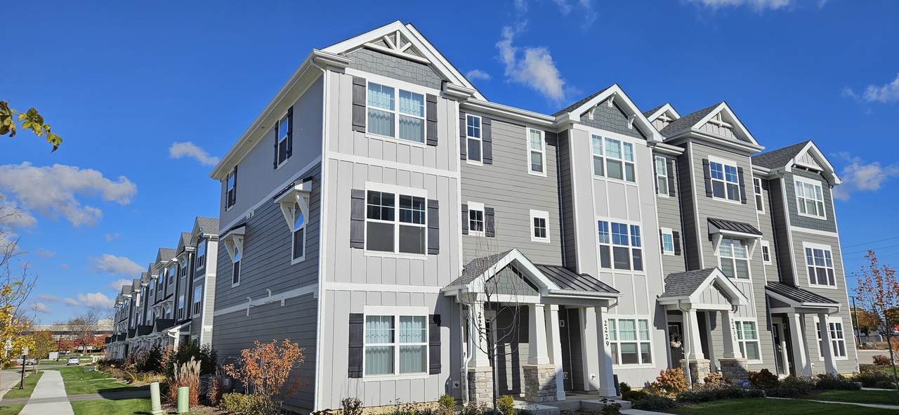 2227 Glacier Street - Photo 1