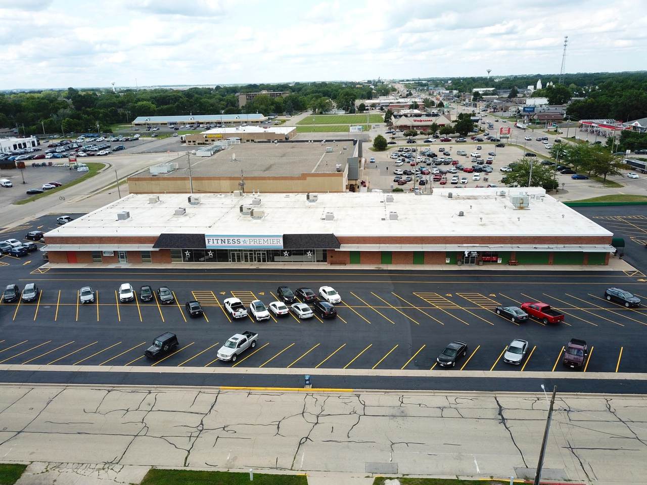 180 Waverly Street - Photo 1