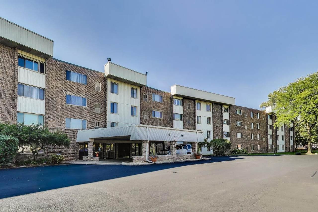 841 York Street - Photo 1