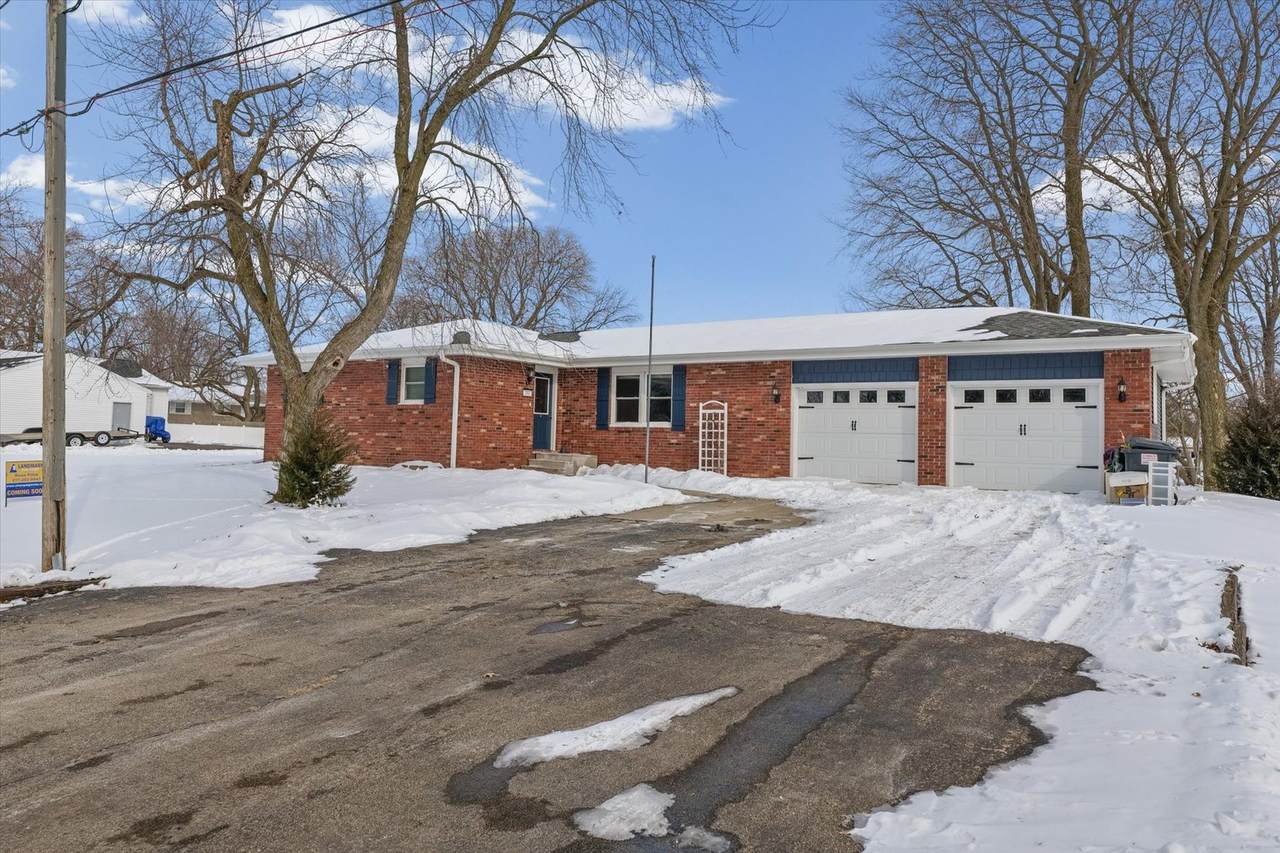 302 Jackson Street - Photo 1