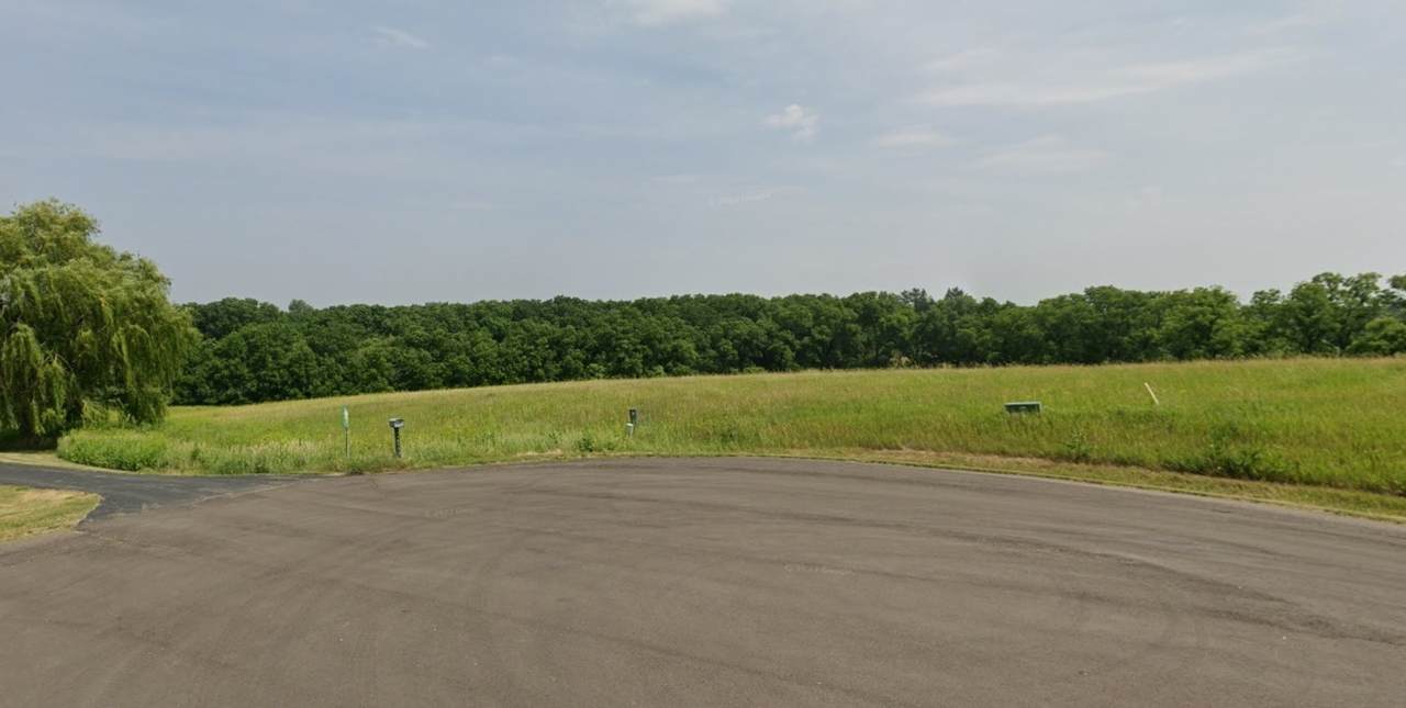 31-76 Country Club Court - Photo 1