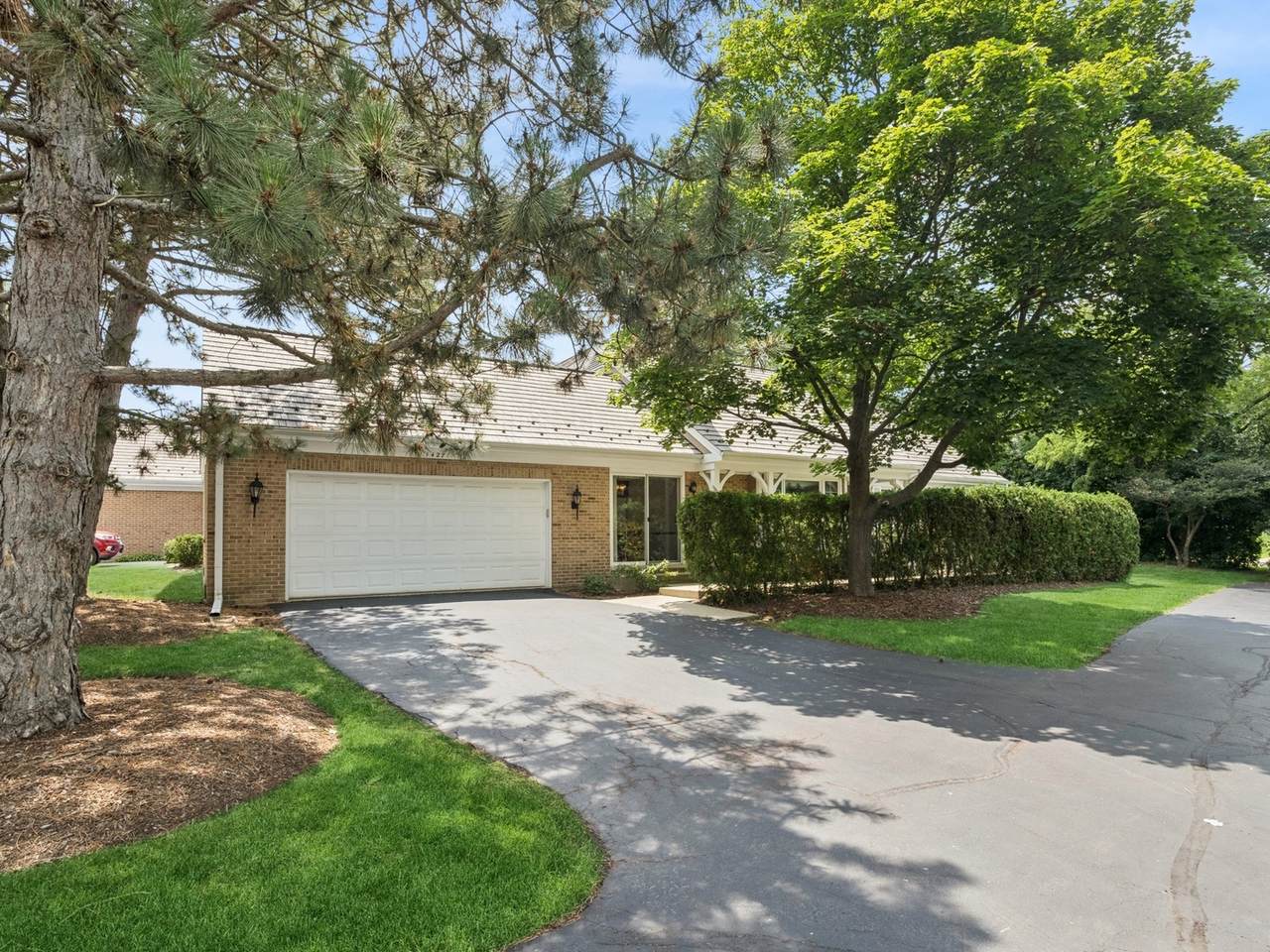 1427 Shire Circle - Photo 1