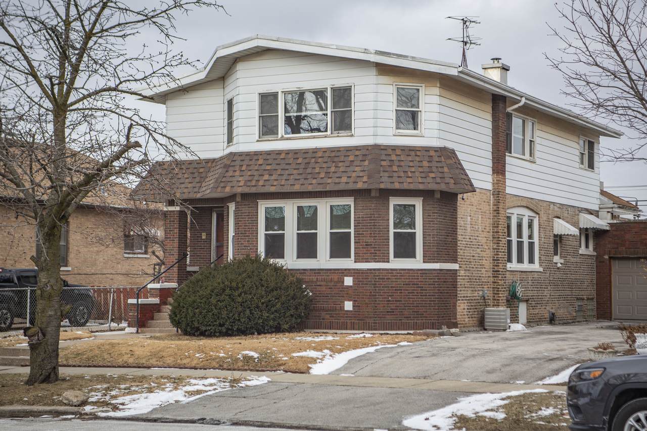 2336 122nd Street - Photo 1