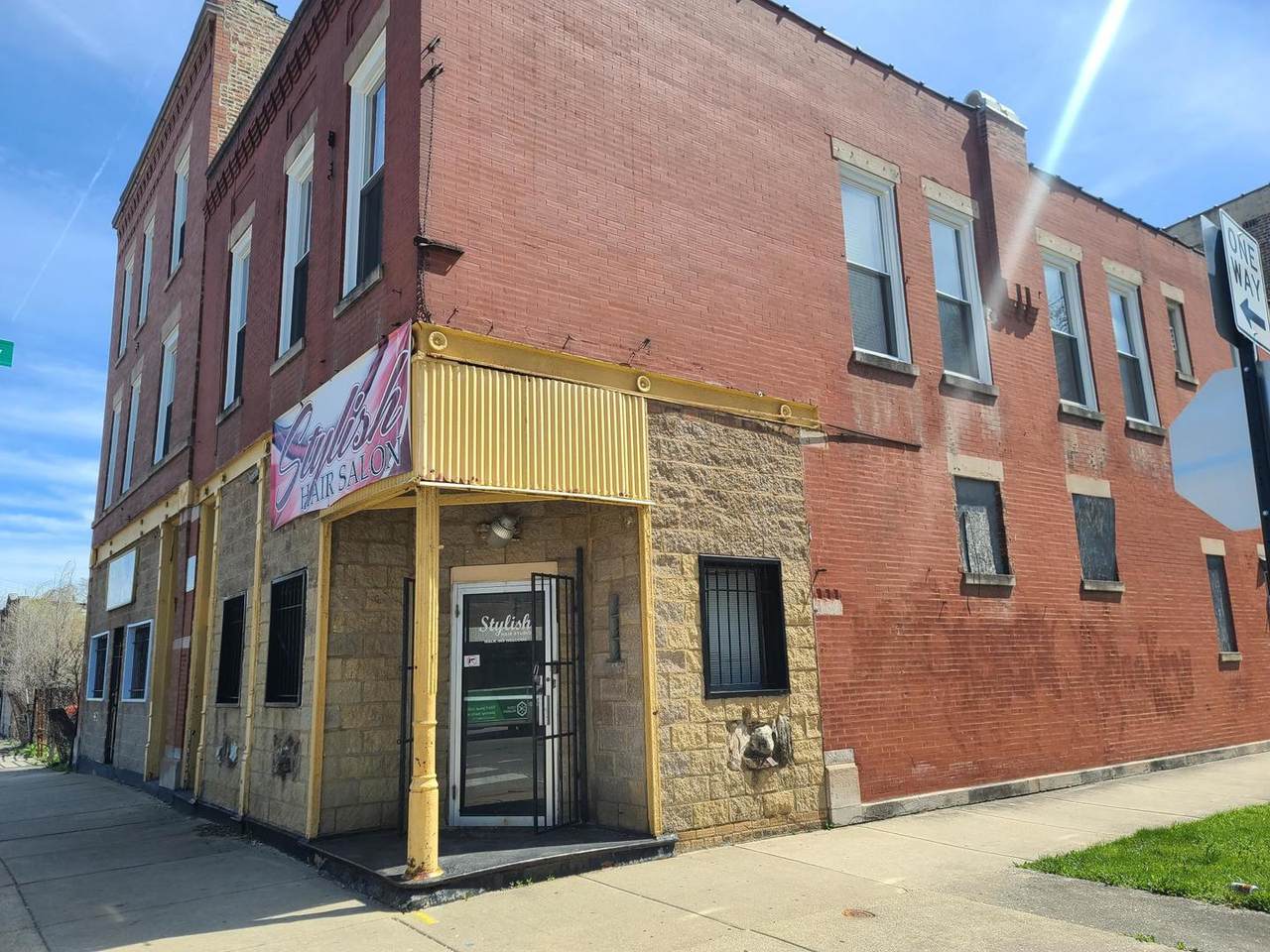 935 75th Street - Photo 1