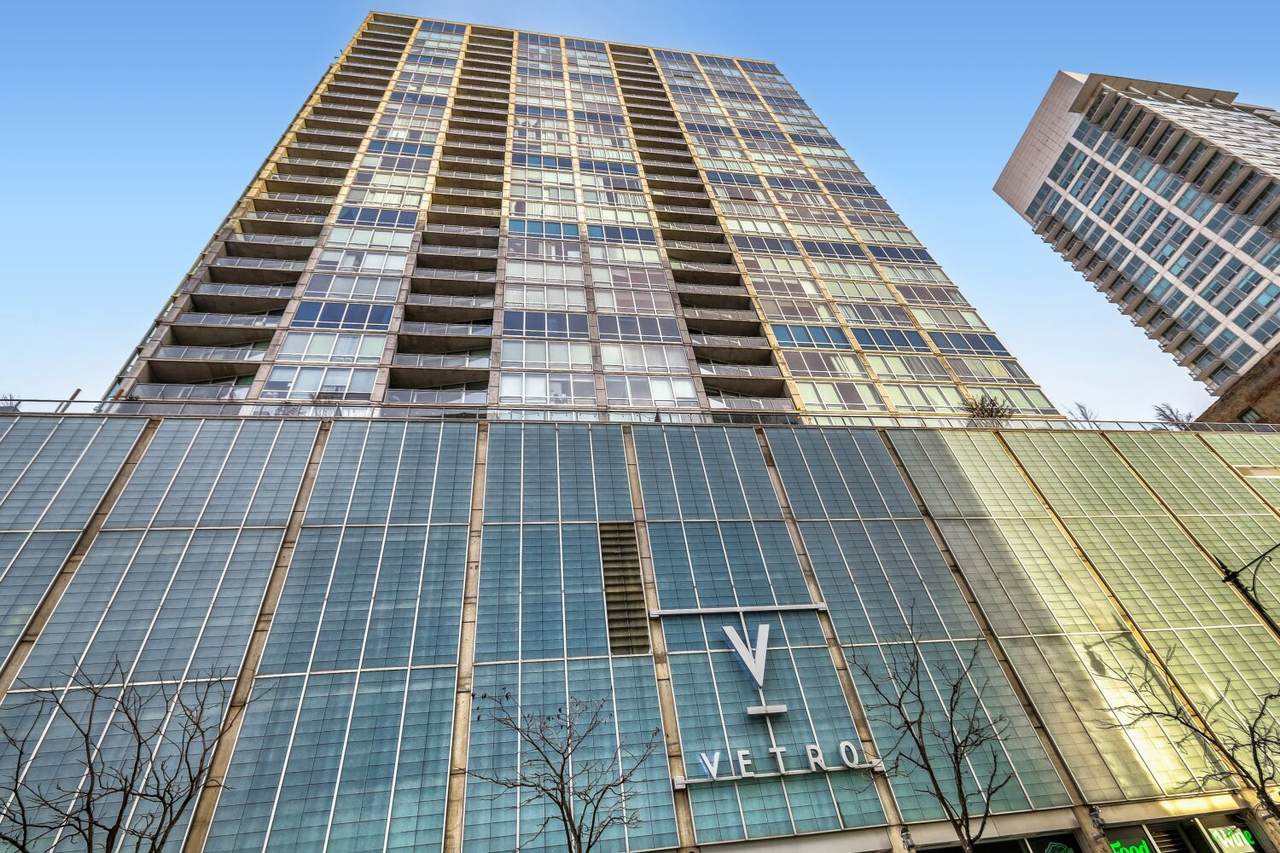 611 Wells Street - Photo 1