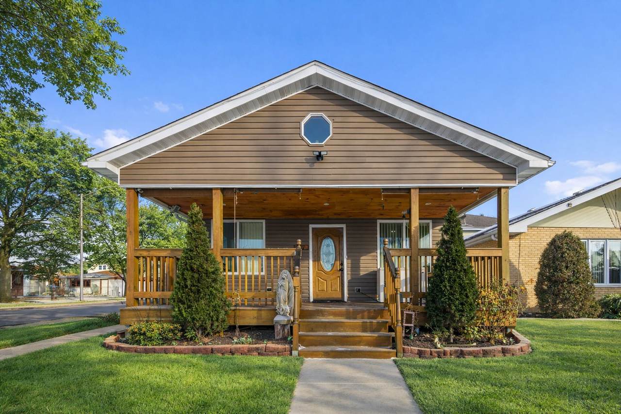 4901 Lorel Avenue - Photo 1