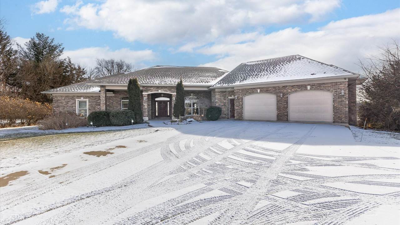 1005 W Summit Street - Photo 1