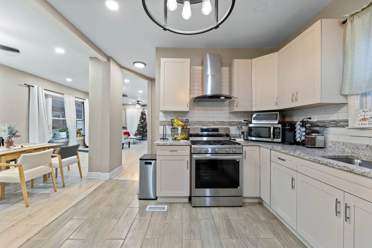 11315 Stewart Avenue - Photo 1