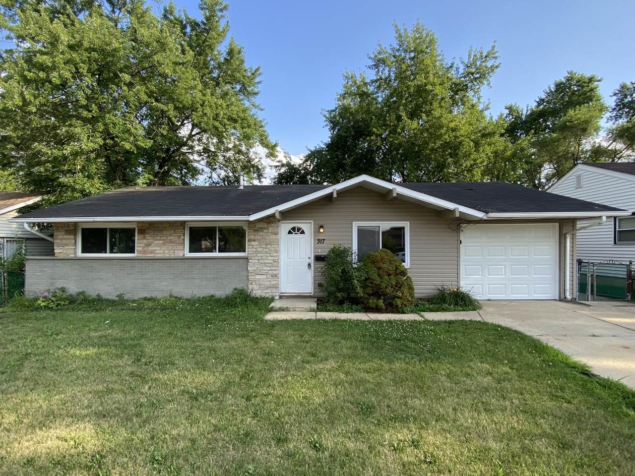 317 Schaumburg Road - Photo 1