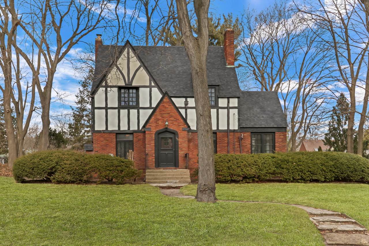 526 Jackson Street - Photo 1