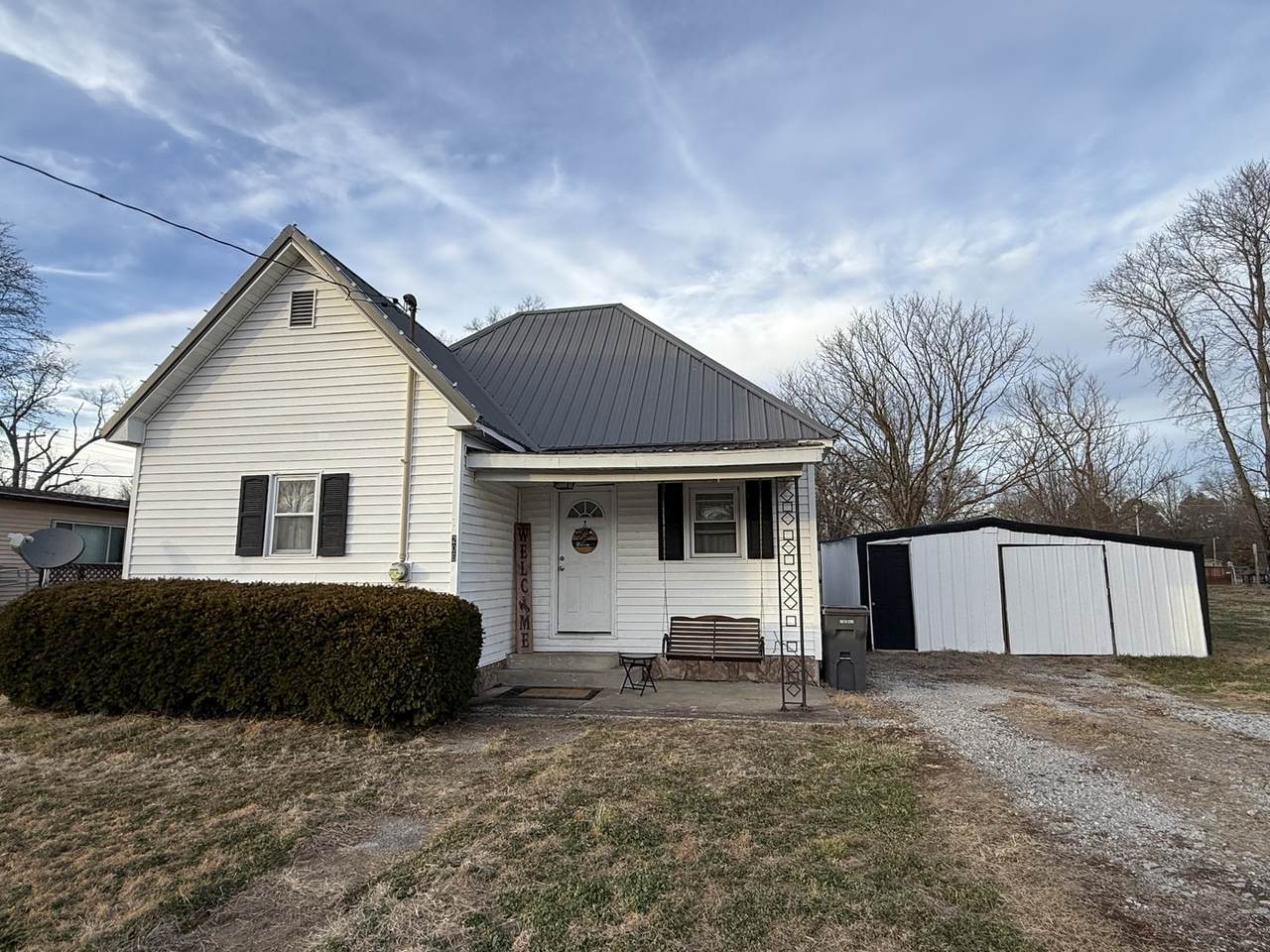 206 Pennsylvania Avenue - Photo 1