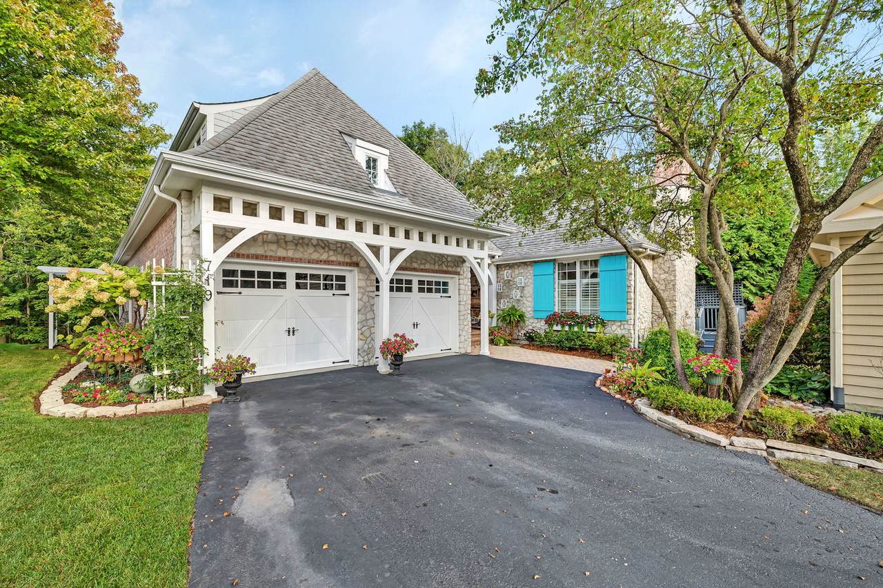 719 Stonebridge Road - Photo 1