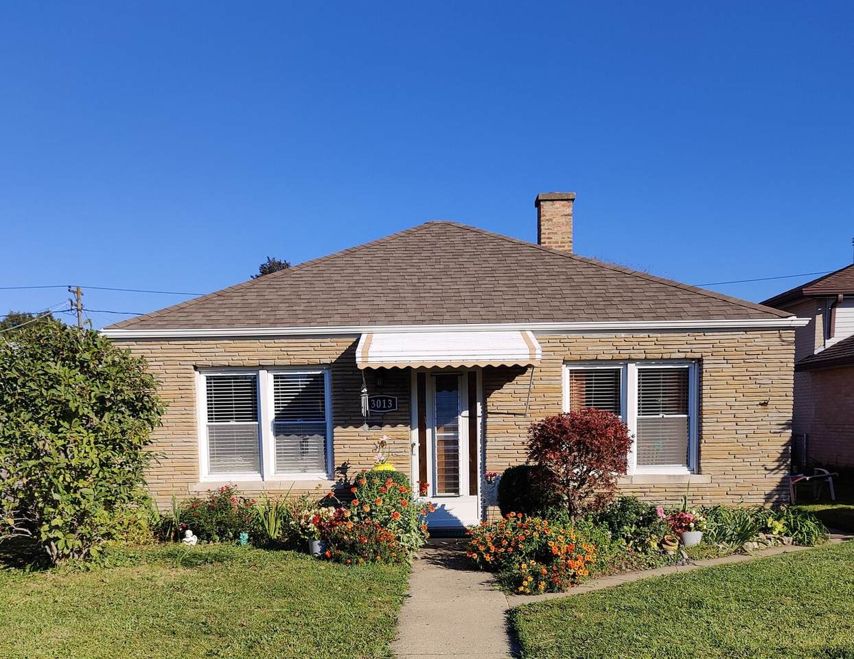 3013 Lincoln Street - Photo 1