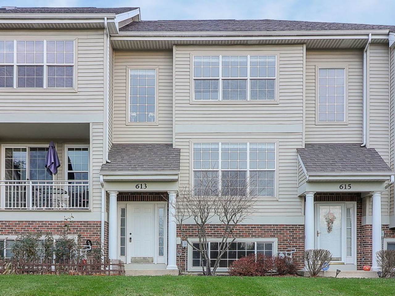 613 Pheasant Trail - Photo 1