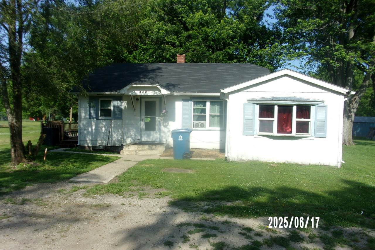412 Lincoln Street - Photo 1
