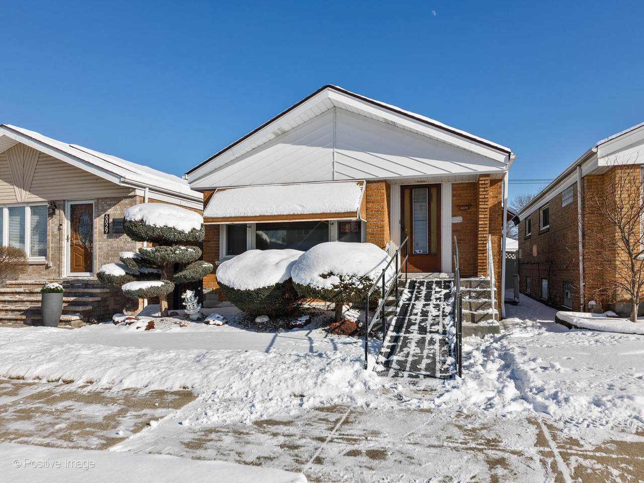 6031 Moody Avenue - Photo 1