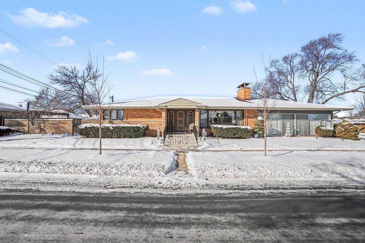 5501 102nd Street - Photo 1