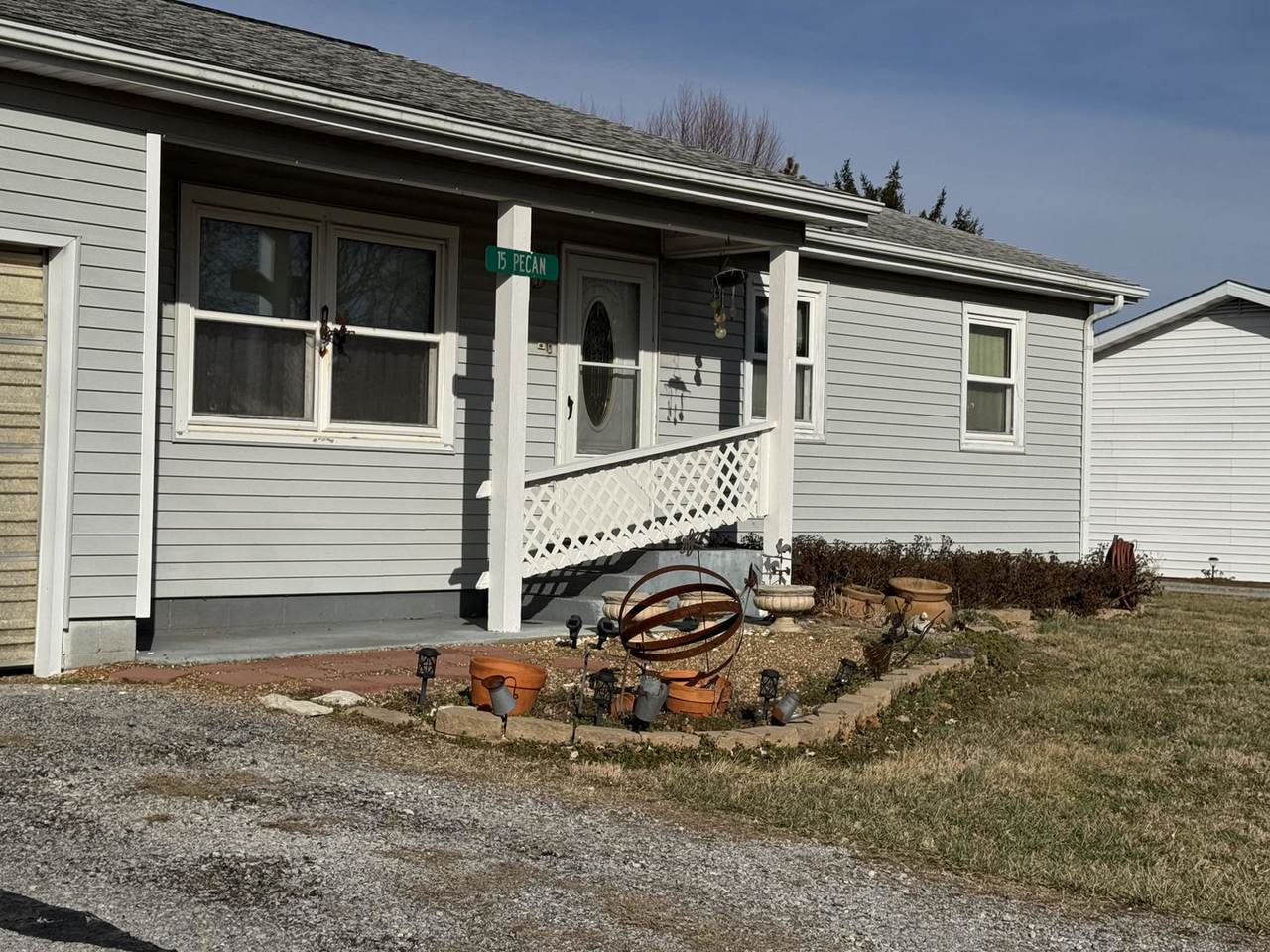 15 Pecan Street - Photo 1