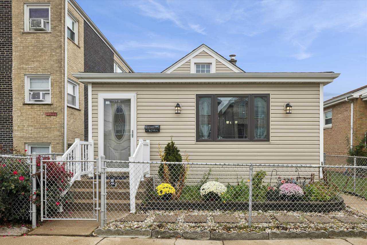 7211 58th Place - Photo 1