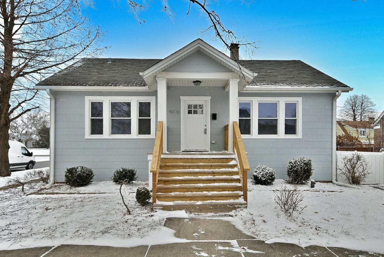 9016 Southview Avenue - Photo 1