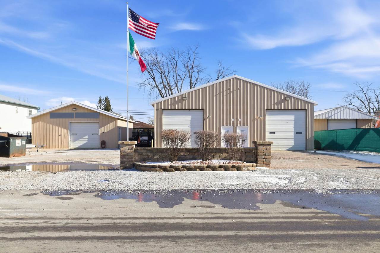 14427 California Avenue - Photo 1