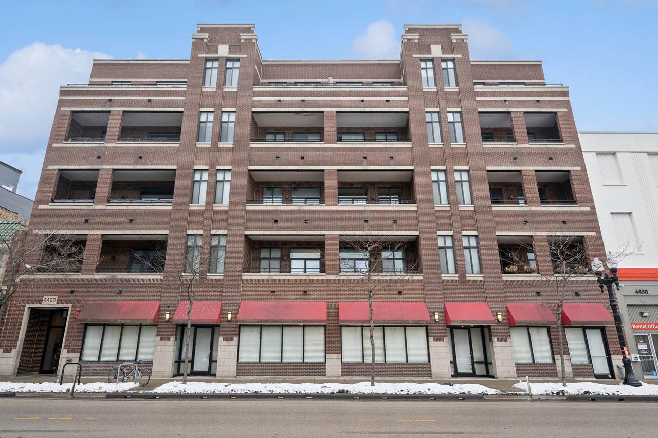 4422 Clark Street - Photo 1