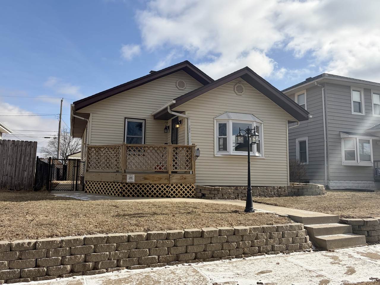 742 26th Street - Photo 1