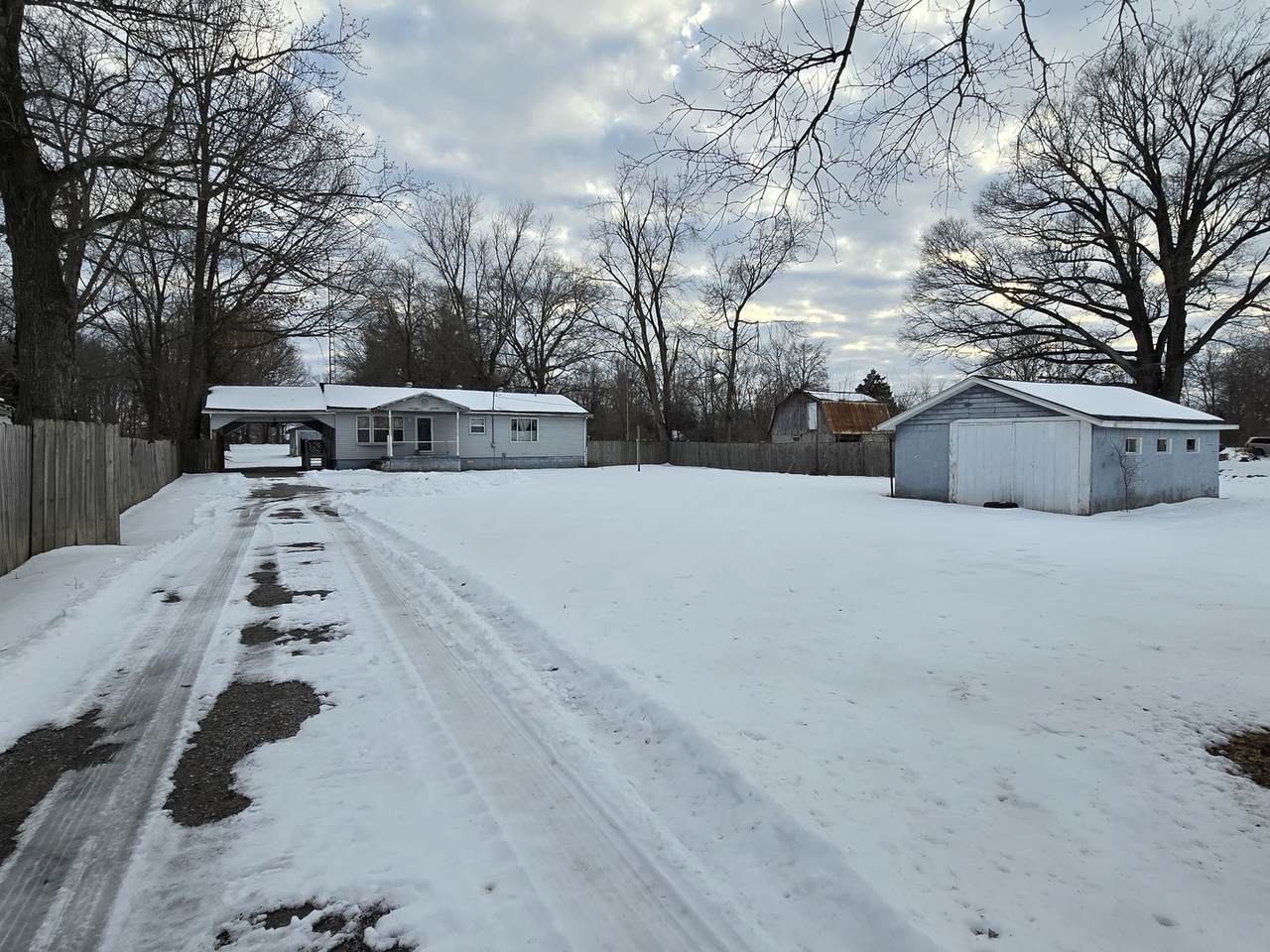 3435 Highway 13 - Photo 1