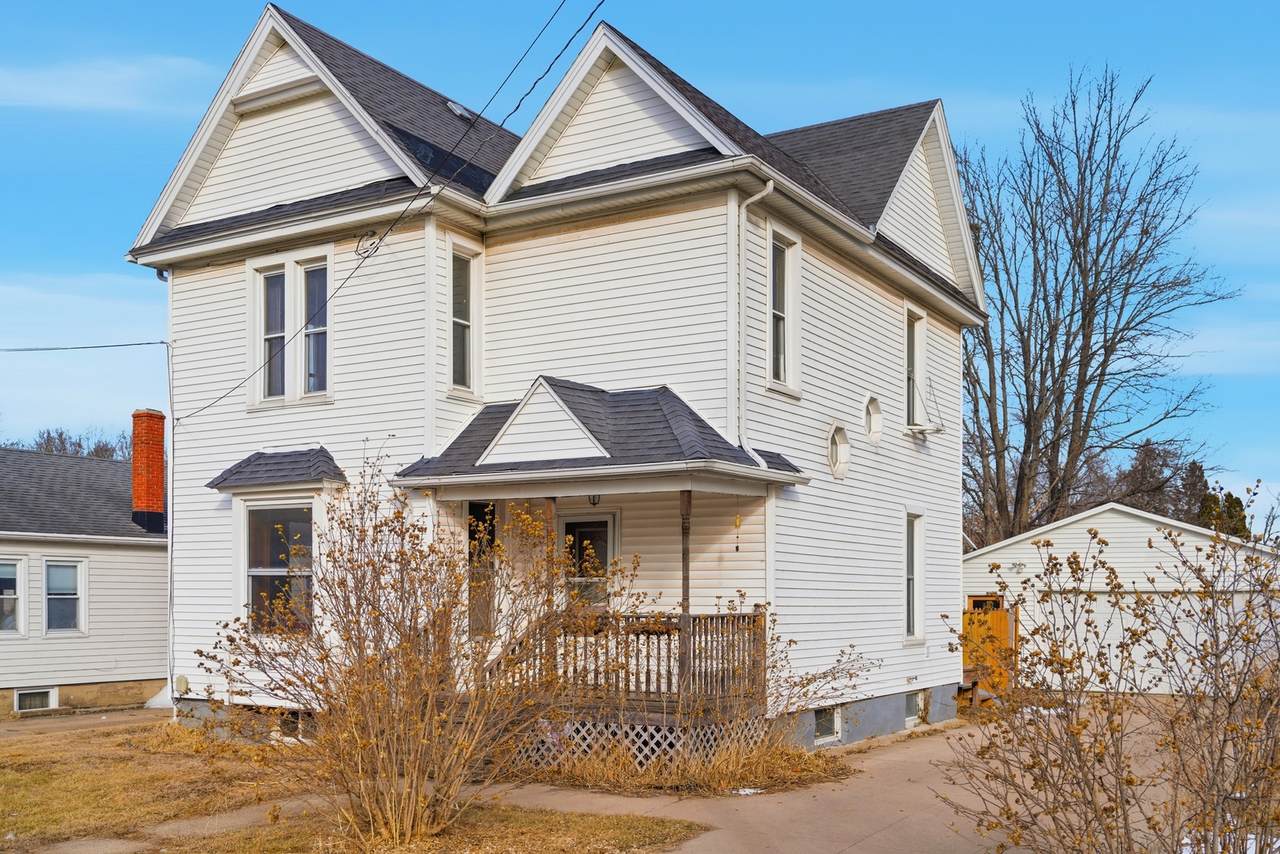 1507 9th Street - Photo 1