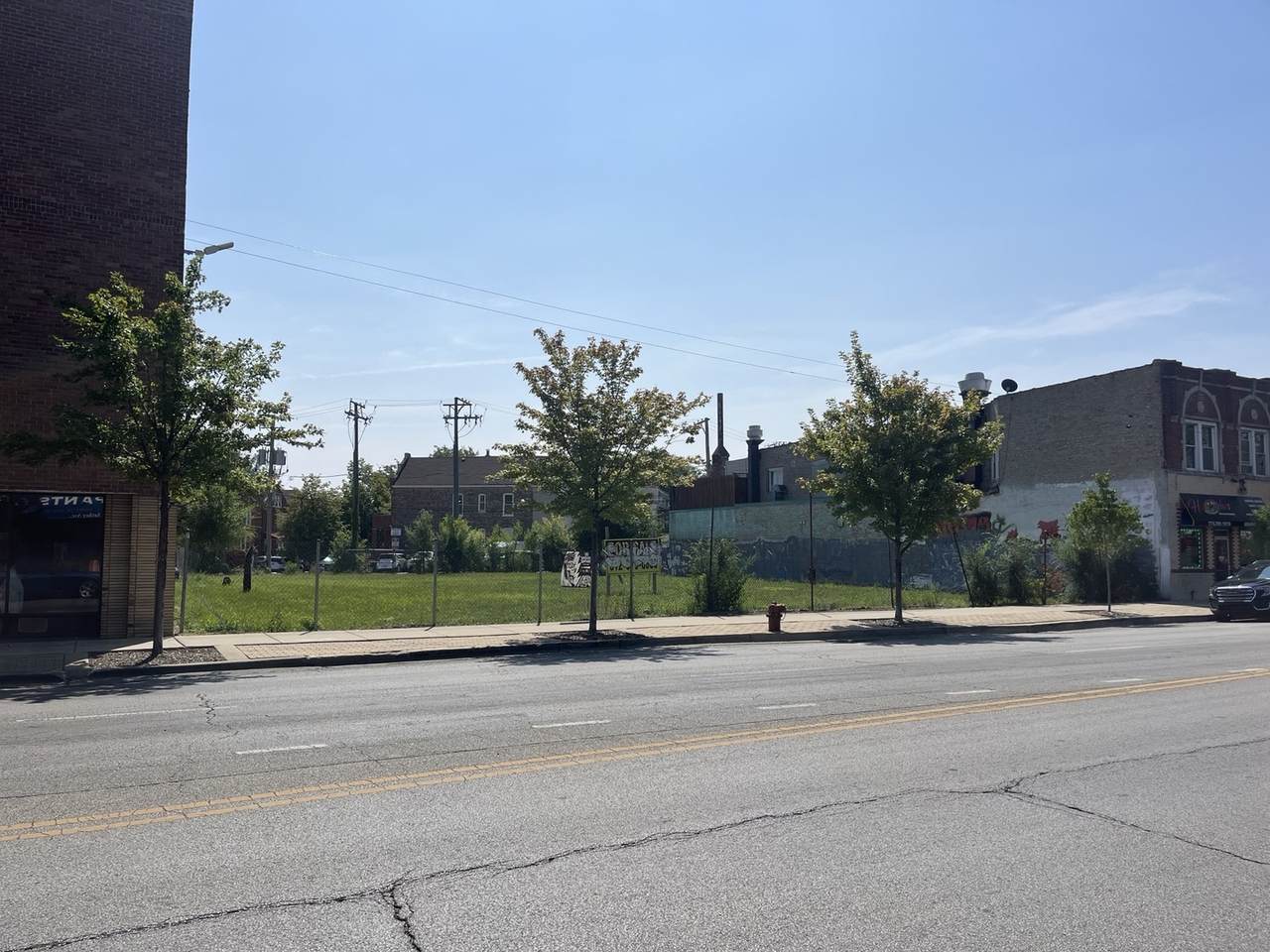 4229 Archer Avenue - Photo 1