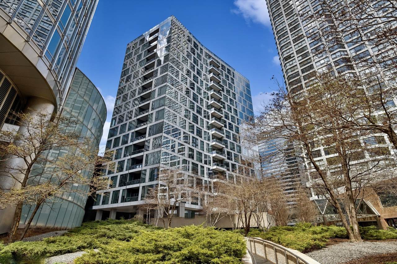 403 Wabash Avenue - Photo 1
