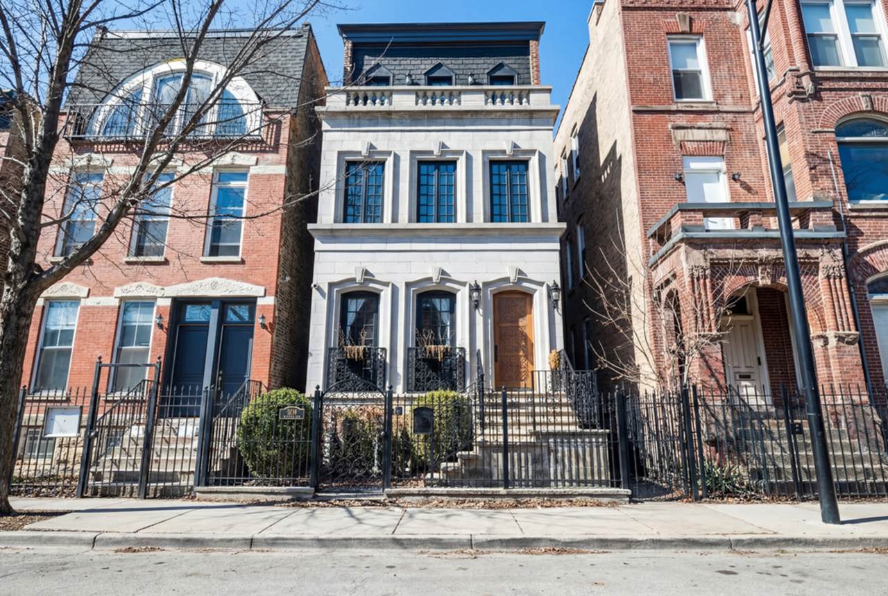 1220 Damen Avenue - Photo 1