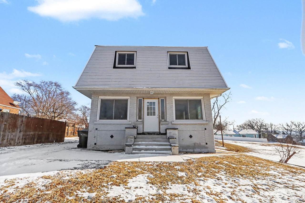 712 Davis Street - Photo 1