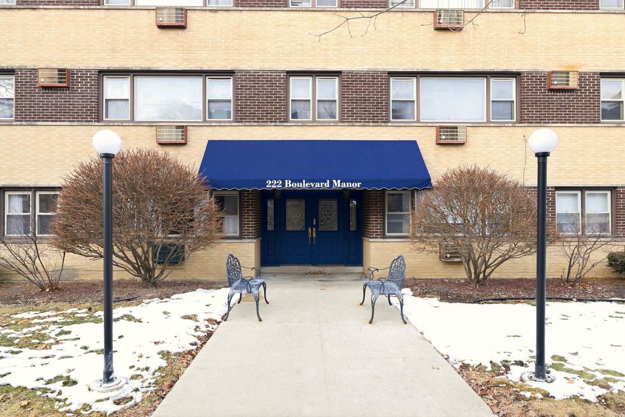 222 Washington Boulevard - Photo 1