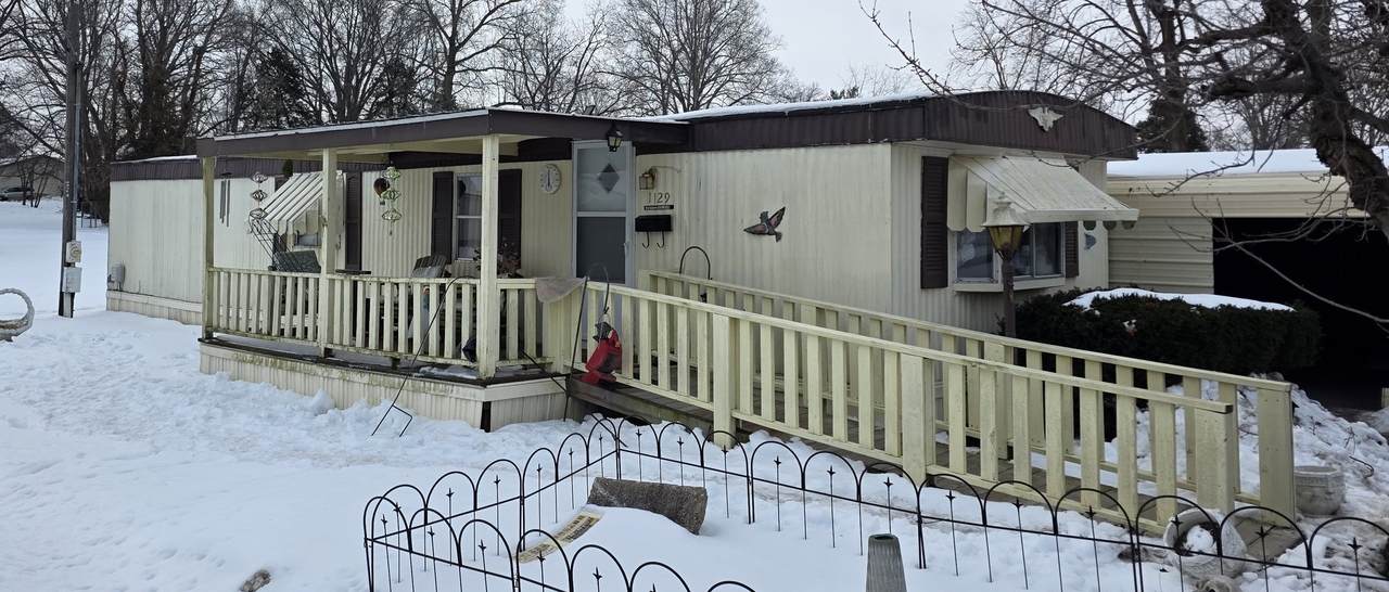 1129 Dorris Street - Photo 1