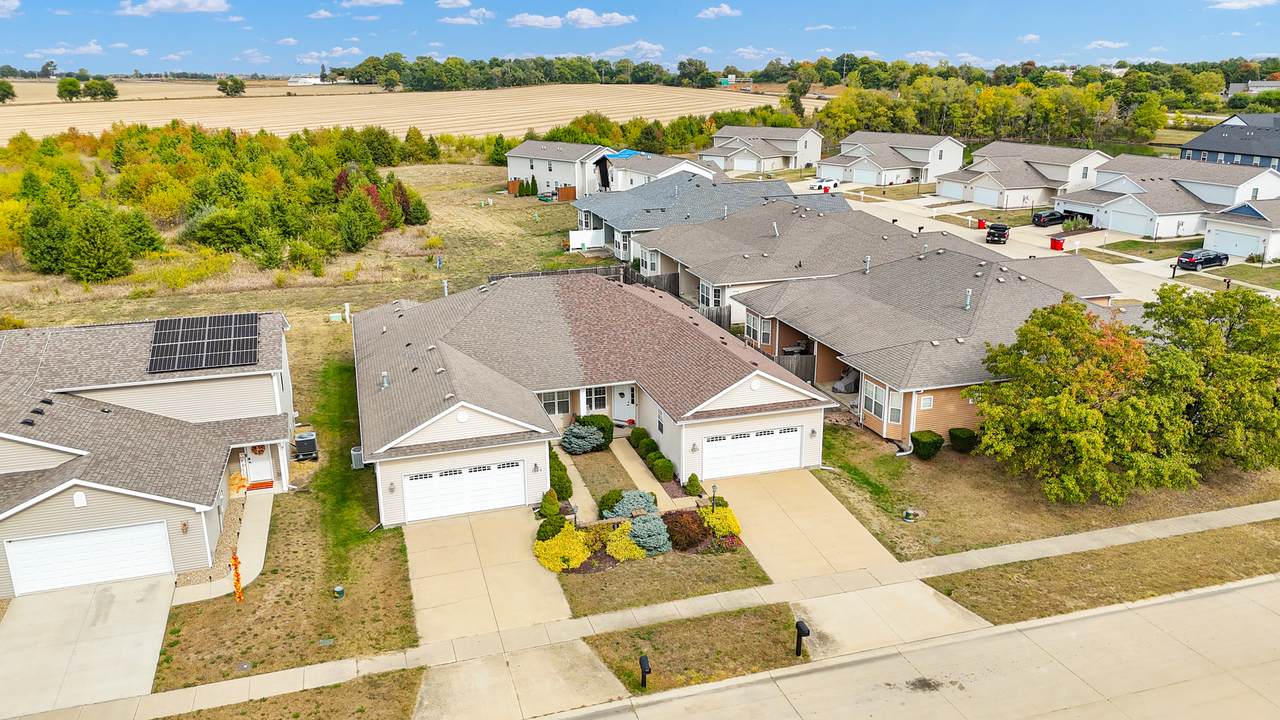 1504 Stonebluff Court - Photo 1