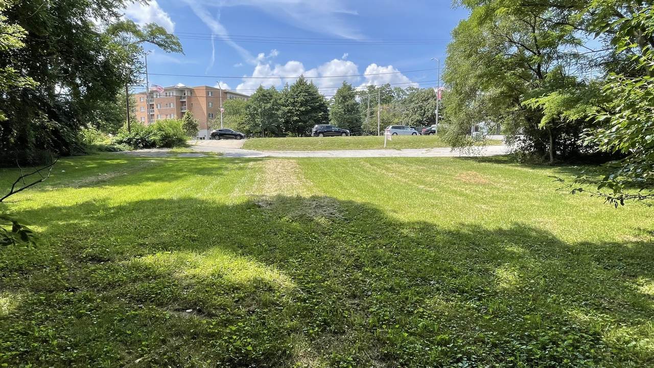 14901 Cicero Avenue - Photo 1