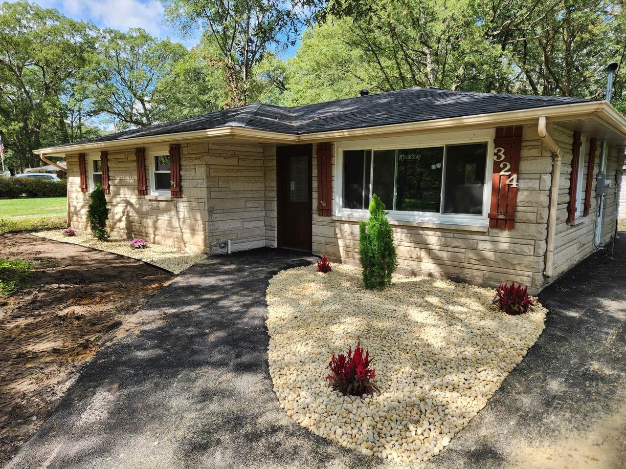 324 Sumac Street - Photo 1