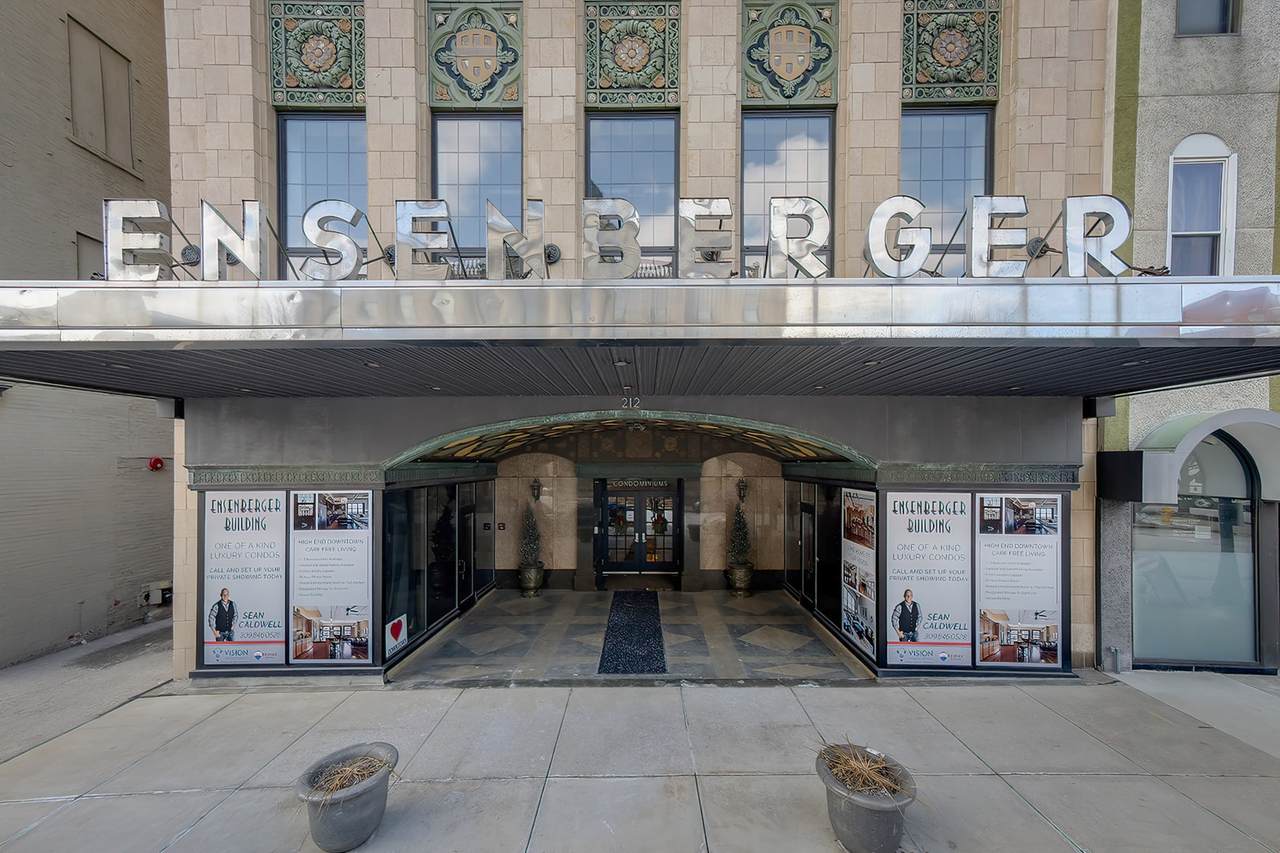 212 Center Street - Photo 1
