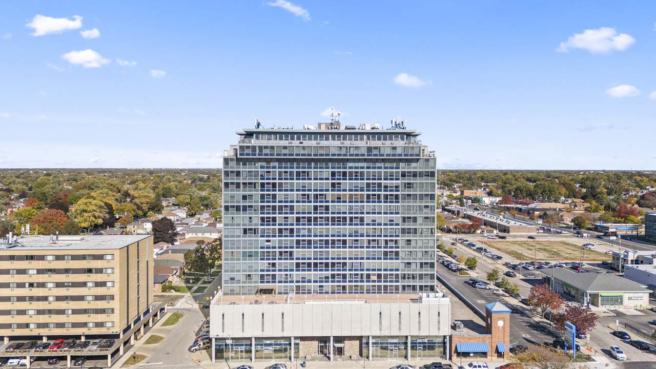 7234 North Avenue - Photo 1