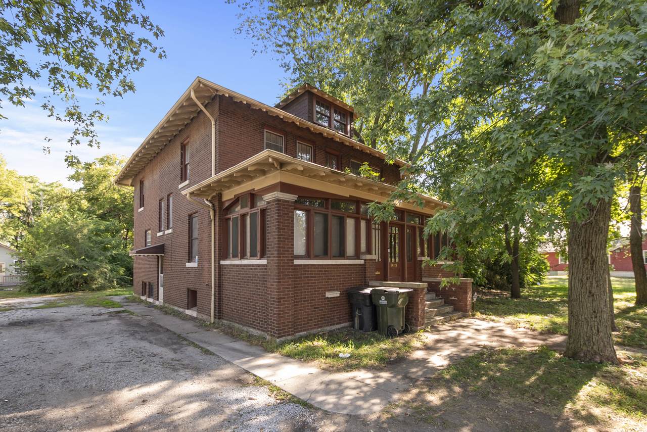 14119 Lincoln Avenue - Photo 1